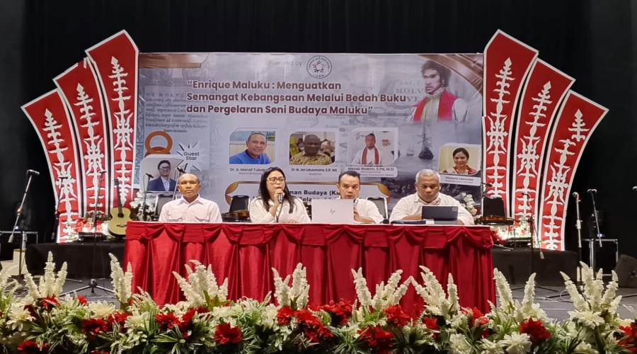 Kegiatan Bedah Buku “Enrique Maluku” dan Pergelaran Seni Budaya untuk Perkuat Semangat Kebangsaan - foto 5